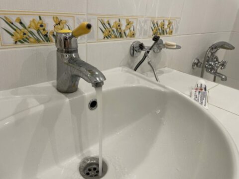 График отключения горячей воды в 2026 году. Когда отключат горячую воду найти по адресу, город, район, улица, номер дома